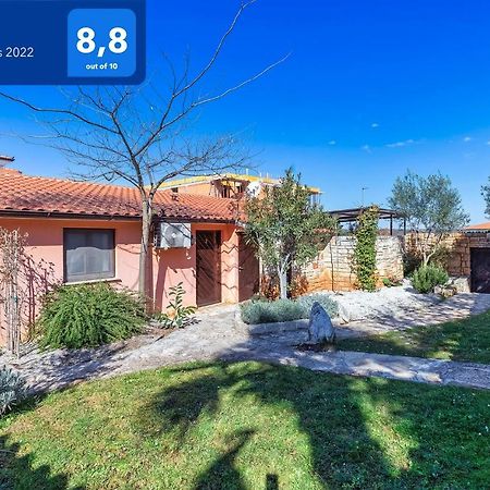 Oasi Apartment Porec Exterior photo