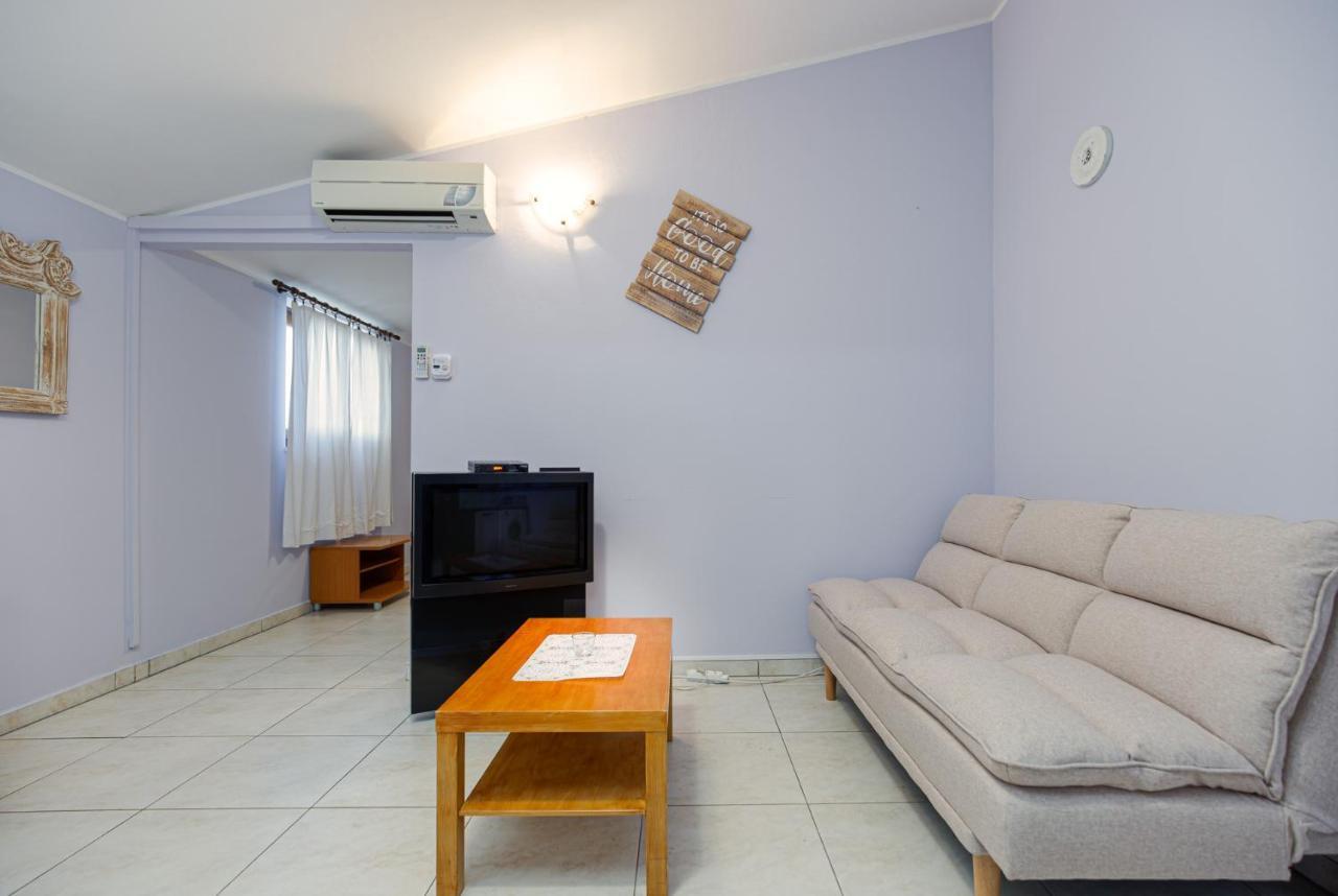Oasi Apartment Porec Exterior photo