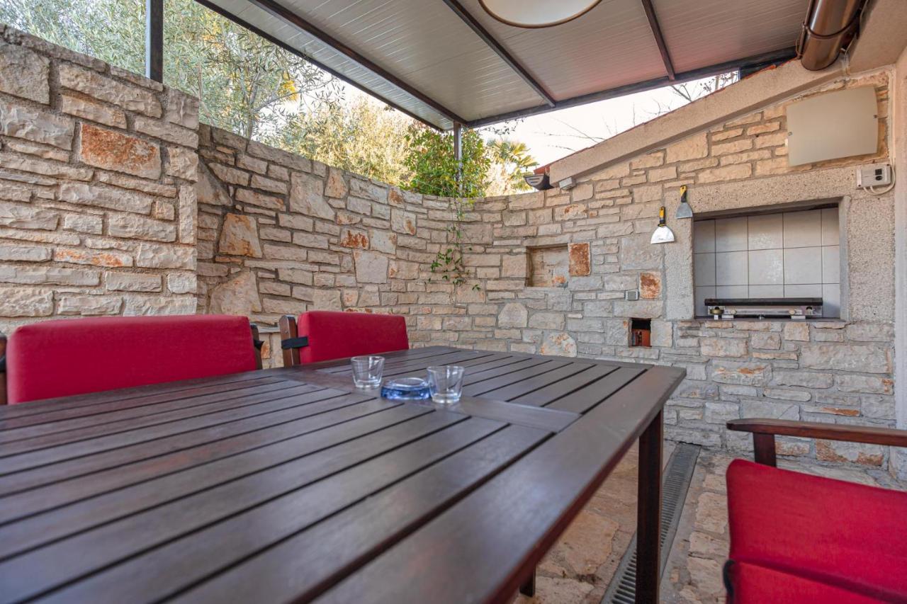 Oasi Apartment Porec Exterior photo